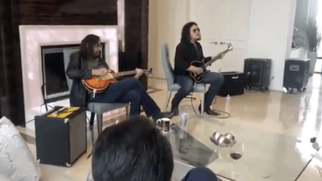 Gene Simmons Ace Frehley Perform at House